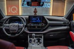 تۆیۆتا هایلاندەر